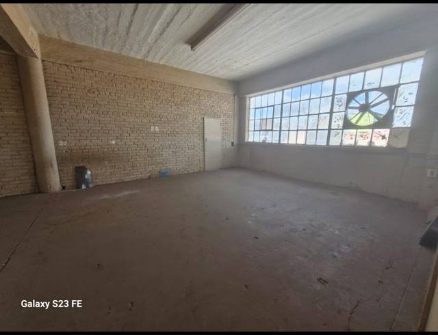 1,383M² WAREHOUSE FOR SALE IN JEPPESTOWN